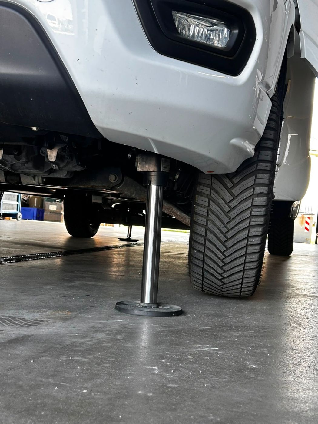 Ausgefahrene Stütze in der Werkstatt
